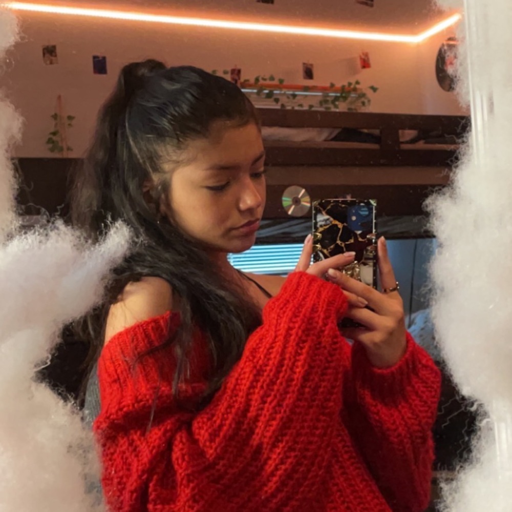 Meet your Posher, Gabriela